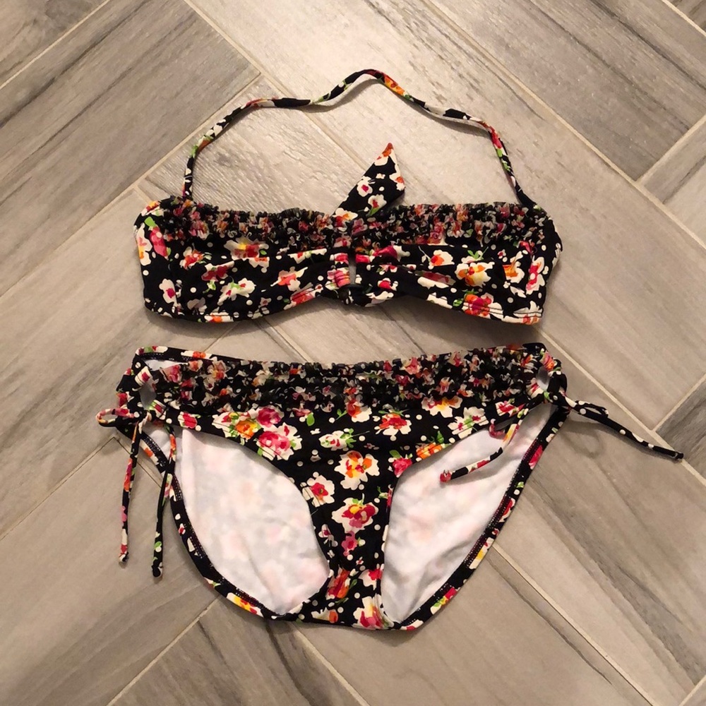 Kenneth Cole floral bikini